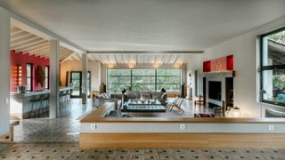 Grande salle à manger de la villa